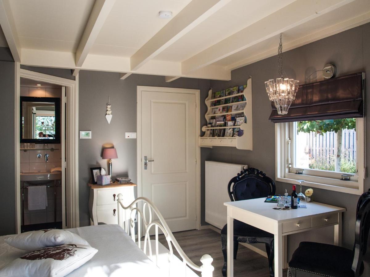 Bed & Breakfast De Schuur Inn Numansdorp Esterno foto