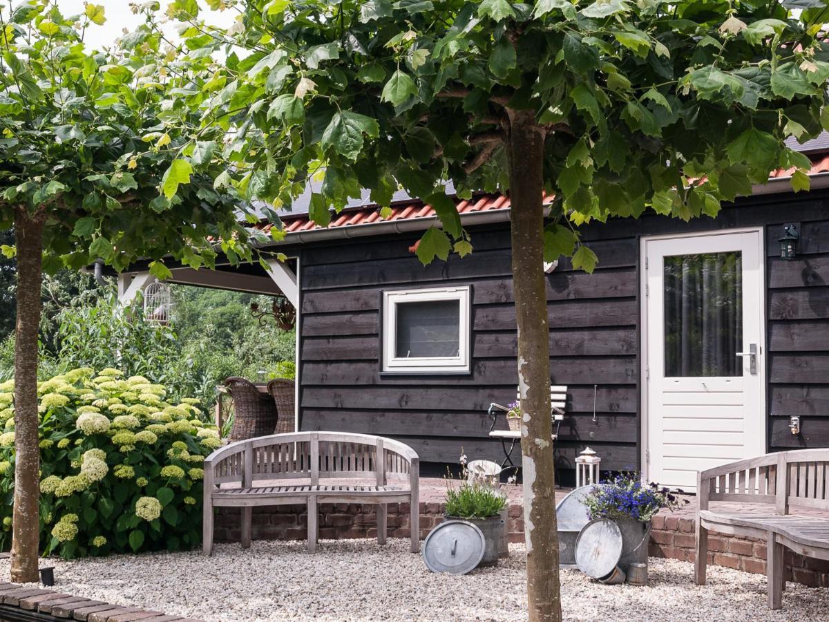 Bed & Breakfast De Schuur Inn Numansdorp Esterno foto